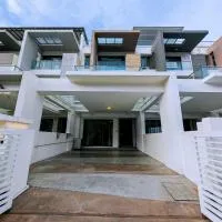 142 spacious 3storey 6BR 6bath for big family wedding birthday easy parking、ゲルゴルのホテル