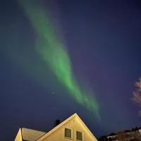 Villa Valentina by Arctic Prive - Northern Lights Villa with Sauna & Fjord View in Alta, hotel en Alta