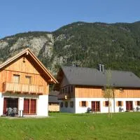 Dormio Hotel Obertraun، فندق في اوبرترون