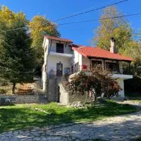 Το σαλέ της λίμνης: Kalyvia Fylaktis şehrinde bir otel