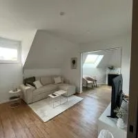 Appartement type T2 Il Giardino Sospeso, Hotel in Le Creusot