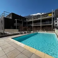 Lake view apartment with swimming pool - Larihome A87, hotel en Musso
