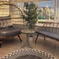 The Sea and The Sky: Herne Bay şehrinde bir otel