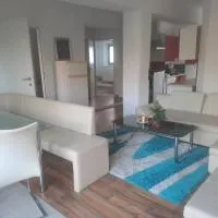 Lillys Appartement 3 in 3430 Tulln, hotel u gradu Tuln