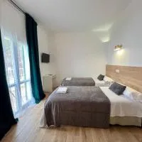 Hostal Oasis Dor, хотел в Кала Д'Ор