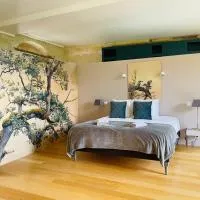 Château de Meauce, Chambre Catherine de Monteruc, hotel u gradu Saincaize-Meauce