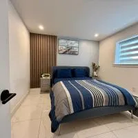 Brand New 2 Bedroom Suite in Langley Twp - Play Area, Patio & Mini Golf, hotel em Aldergrove