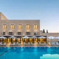 Edmond Luxury Hotel & Spa, hotel din Roș Pina