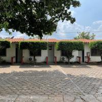 Hotel La Villa, hotel poblíž Retalhuleu Airport - RER, Retalhuleu