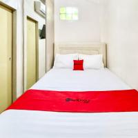 RedDoorz at Dipanegara Homestay, hotel poblíž Letiště Polonia - MES, Polonia Airport