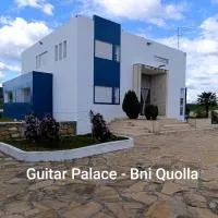 Bni Quolla में, होटल GUITAR PALACE - Chambres d'hôtes