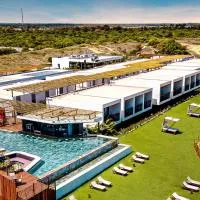 Nanii Hotel, хотел в Сао Мигел до Гостосо