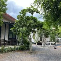 Sangkaset Resort, hotel v destinaci Ban Mong Muang