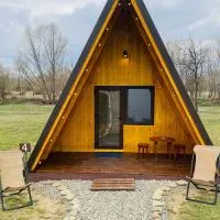 Viesnīca Glamping La Octav pilsētā Tîrpeşti