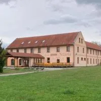 Novosedly nad Nežárkou में, होटल Letní Apartmány Nežárka