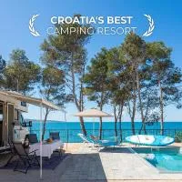 Aminess Style Camping Avalona Pitches, hotel a Povljana (Pogliana)