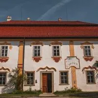 Ostrov में, होटल Zámeček Ostrov