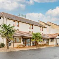 B&B HOTEL Chatellerault, хотел в Шателро