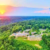 Clifty Inn, hotel di Madison