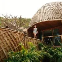 Bamboo Villa Koh Larn、Ko Sakのホテル