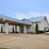 Comfort Crest Inn Smackover, hotel poblíž Magnolia Municipal - AGO, Smackover