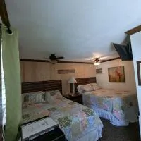 Squaw Valley Motel Room 7, hotel a Dunlap
