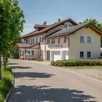 Pension Demmel, Bed & Breakfast, ξενοδοχείο σε Bruckmühl