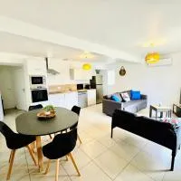 Le Cèdre Enchanté - Maison avec 2 chambres pour 6 personnes climatisée, avec terrasse et BBQ, hotel em Chanas
