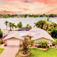 Lakefront and Pool 4bed Orlando House Near Downtown 20 minutes from Attractions, hotel poblíž Orlando Executive - ORL, Orlando