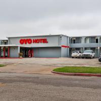OYO Hotel Wichita Falls - Downtown, hotel near Kickapoo Downtown Airpark - KIP, Wichita Falls