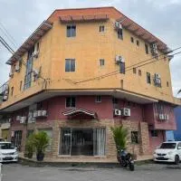 Hotel O Hotel Oriental, hotelli kohteessa Inanam