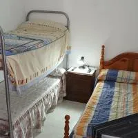 Habitacion Privada Triple con camas Individuales Toledo, khách sạn ở Toledo