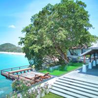 Villa Laemsingh 2 Oceanfront Fully Serviced โรงแรมในหาดสุรินทร์