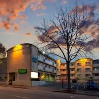 University Inn & Suites Berkeley, hotel v destinaci Berkeley
