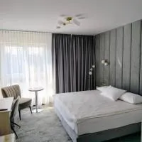 Hotel Sokołowska Airport Modlin、ノビ・ドブル・マゾビエツキにあるワルシャワ・モドリン空港 - WMIの周辺ホテル