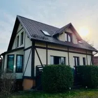 Brodnica Dolna में, होटल Dom na wzgórzu z widokiem na jezioro