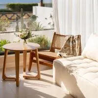 Dali Qiyu Half Hill Seaview Villa - Erhai Branch، فندق في دالي
