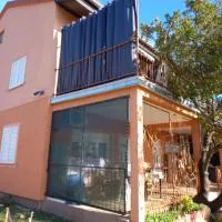 Apartmani Pinka, hotel u gradu Seline