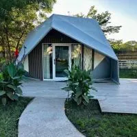 Pacific Glamp, ξενοδοχείο σε Potrero