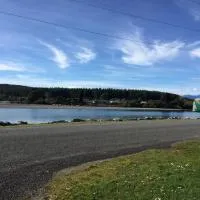 Arthurstown Rd Riverview House – hotel w mieście Ruatapu