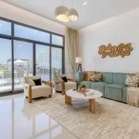 Pool and Sea Views 3BR and Assistant's Room Villa with Beach Access and BBQ Facilities, Sharm - Al Dana Villa, Al Dana Island by Deluxe Holiday Homes โรงแรมในฟูไจราห์