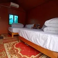 Little Tay Homestay & Hostel, hotel Làng Lap városában