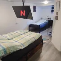 Studio Ferienwohnung Untergeschoss โรงแรมในOstrach