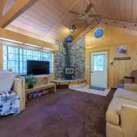 Glen Lake Cabin in the Woods, Hotel in Eureka