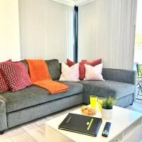 Evergreen Lodge - Two Bed Lux Flat - Parking, Garden, Patio, WIFI, Netflix - Close to Blenheim Palace & Oxford - F3, ξενοδοχείο σε Kidlington