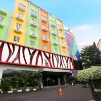 Super OYO Townhouse OAK Hotel Fiducia Pondok Gede, hotel a Jakarta