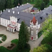 Chateau Herálec Boutique Hotel & Spa by L'Occitane, hotel em Herálec