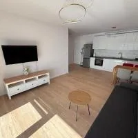 Glazurowy Loft Gdańsk Kowale، فندق في Kowale