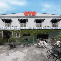 OYO 778 Bmw 2 Hotel, hôtel à Muar