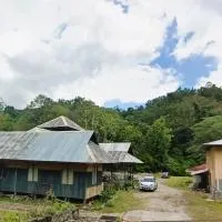 Hotel O Flinstone Lodge, hotel sa Kota Kinabalu